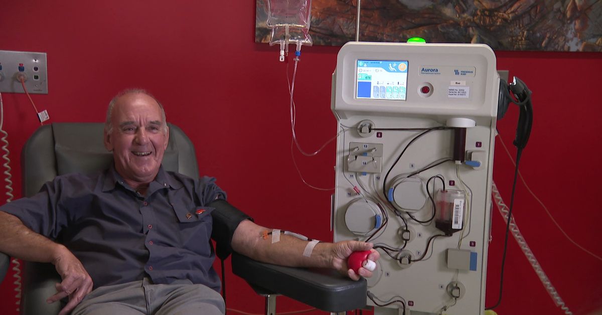 Man gives record-breaking 877th blood donation