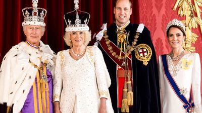 Prince William poses for official coronation portrait