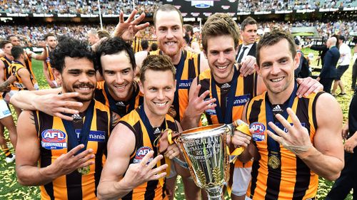 Hawks want veterans to continue in AFL