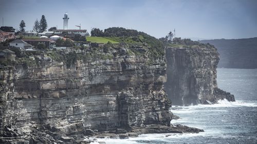 NEWS: General scenes of the cliffs off Dover Heights where Police divers have been searching for the remains of Melissa Caddick. 5th March 2021.