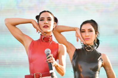 Jess Origliasso and Lisa Origliasso of The Veronicas