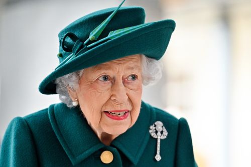 EDINBURGH, SCOTLAND - OCTOBER 02: Queen Elizabeth II arrives with for the opening of the sixth session of the Scottish Parliament on October 02, 2021 in Edinburgh, Scotland. The ceremony, which opened the new session of the devolved Scottish government, paid tribute to local heroes from across Scotland who have supported their communities throughout the coronavirus pandemic.    (Photo by Jeff J Mitchell/Getty Images)