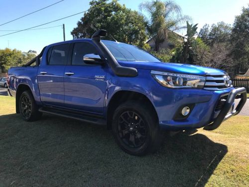 This is a replica of the 2016 blue Toyota Hilux stolen last night in Fairfield.