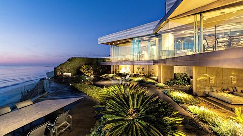 visionary architect Wallace Cunningham San Diego County Encinitas crescent house for sale