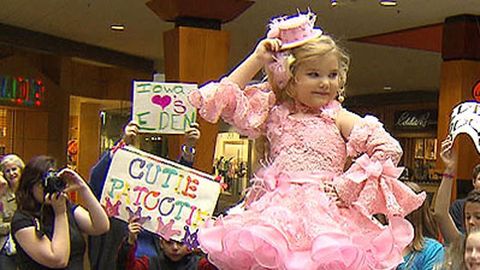 Toddlers and Tiaras: The top 10 most screwed up beauty pageant kids