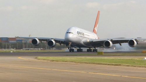 Aircraft fault forces Qantas A380 Dubai-bound flight back to Sydney