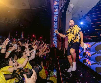 Travis Kelce dancing at Wynn Las Vegas