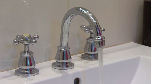 Sydney imposes first water restrictions in decade
