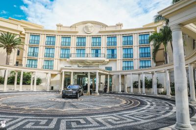 <strong>Palazzo Versace<br />
Owned by: Donatella Versace</strong>