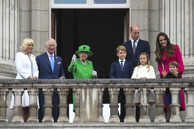 Queen Elizabeth closes Platinum Jubilee weekend with balcony appearance, Sunday