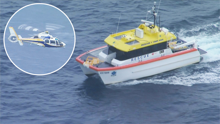 yacht missing off fraser island