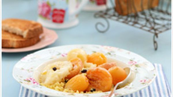 Sweet couscous with stewed fruit