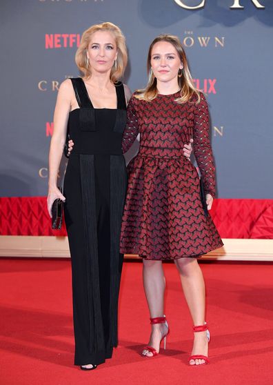 Gillian Anderson and daughter Piper attend the 2017 world premiere of Netflix's The Crown Season 2 in London.