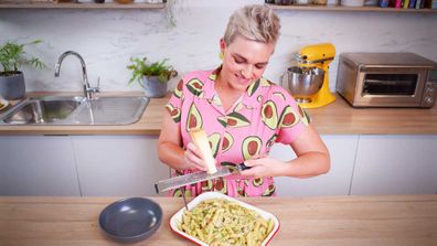 Jane de Graaff makes smashed pea pasta