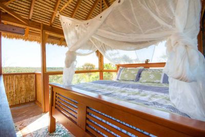 <strong>#8 <a href="https://www.airbnb.com/rooms/621213" target="_top">Noosa Tree Top Eco Retreat</a> - Noosa Heads,
Queensland</strong>