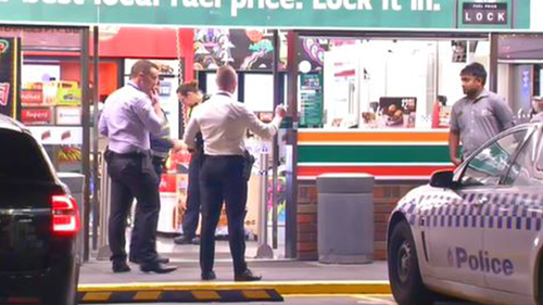 Northcote 7/11 robbed at knife point 