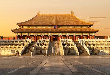 Which Chinese dynasty built the Forbidden City?