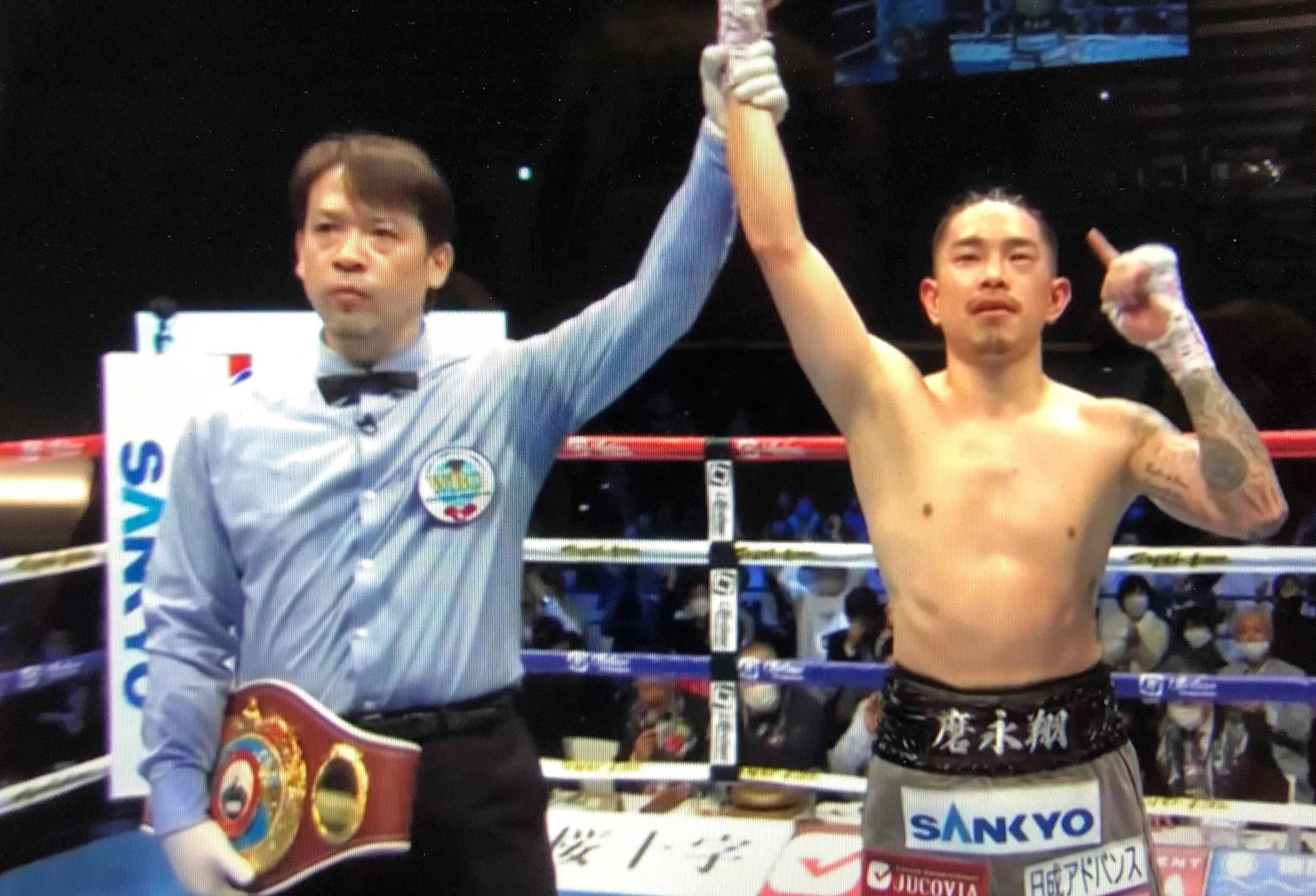 King of Tokyo Kazuto Ioka prevails in enthralling bout with Kosei Tanaka to retain WBO super-flyweight belt