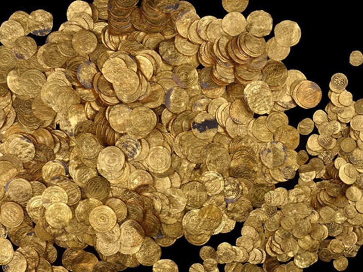 Scuba divers stumble onto largest hoard of gold coins ever found in Israel