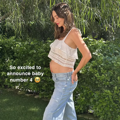 Miranda Kerr announces fourth pregnancy