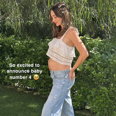 Miranda Kerr reveals she is pregnant with her fourth son - 9Celebrity