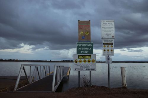 Lake Wyangan carries various warnings discouraging the public from entering the lake, canoeing on it, or eating fish caught from it because of 'harmful algae' that may be present.