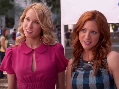 Anna Camp and Brittany Snow in a scene from Pitch Perfect (2012)