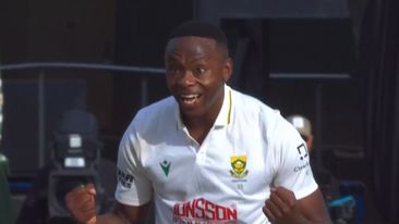 Aussies crumble to South Africa