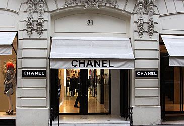 When did Coco Chanel open her first boutique?