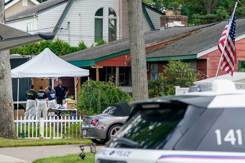 Detectives investigating the long-unsolved slayings known as the Gilgo Beach killings have continued their searches