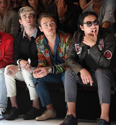 Move over Georgia May Jagger, Gigi Hadid and Kendall Jenner,
this Milan Men's Fashion Week it's all about the celebrity offspring guys. From
Cindy Crawford's son to Bob Dylan's grandson, meet the next generation of boys who
are taking over the front row and runway.&nbsp;