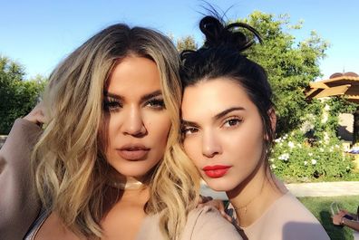 Kendall Jenner, Khloé Kardashian, selfie