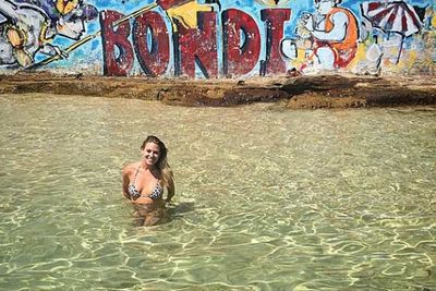 @jakerich55: Just spotted a mermaid down at bondi.... Wait, no it's just @iamlisaclark splashing about! #samesame #bondi #beachhangs #mermaid