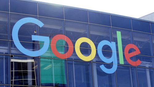 L'autorité australienne de surveillance des consommateurs paiera les frais de justice de l'une des plus grandes entreprises du monde après qu'un tribunal a rejeté une plainte selon laquelle Google aurait trompé ou trompé les utilisateurs sur l'utilisation de leurs données.