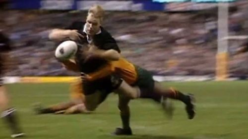 Jeff Wilson fumbles the ball at the death of the 1994 Bledisloe as he is tackled by George Gregan.