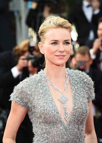 <p>Naomi Watts in Elie Saab and a Bulgari necklace</p>