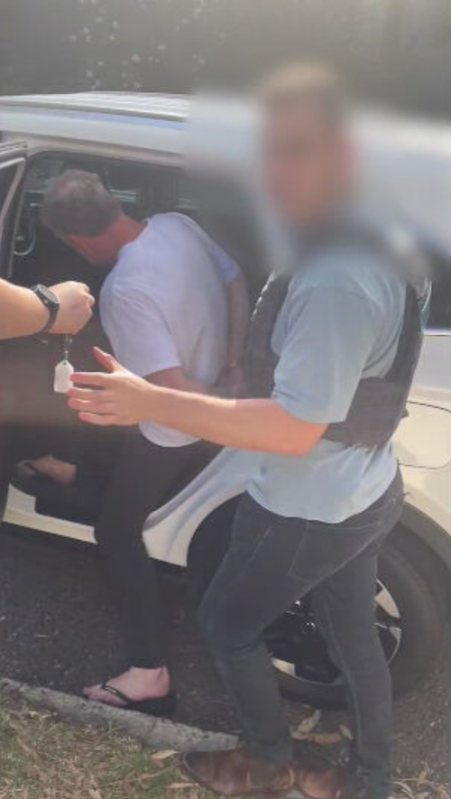 Homem acusado de se passar por agentes da AFP