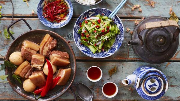 Coconut braised pork and egg (thịt khô trứng)