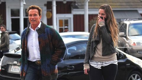 Arnold Schwarzenegger's ugly cardigan