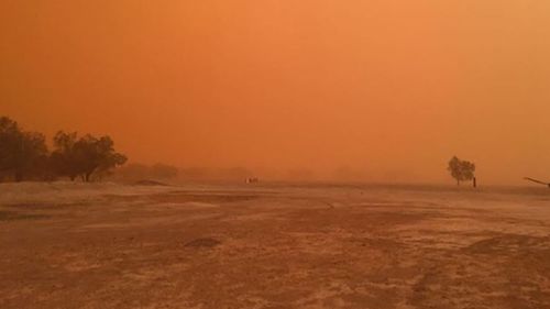 The dust storm made its way over Dunlop Station, 114 kilometres west of Bourke on Tuesday night.