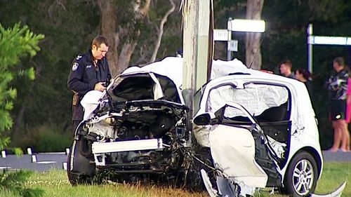 Witnesses heard the crash about 3.30am. (9NEWS)