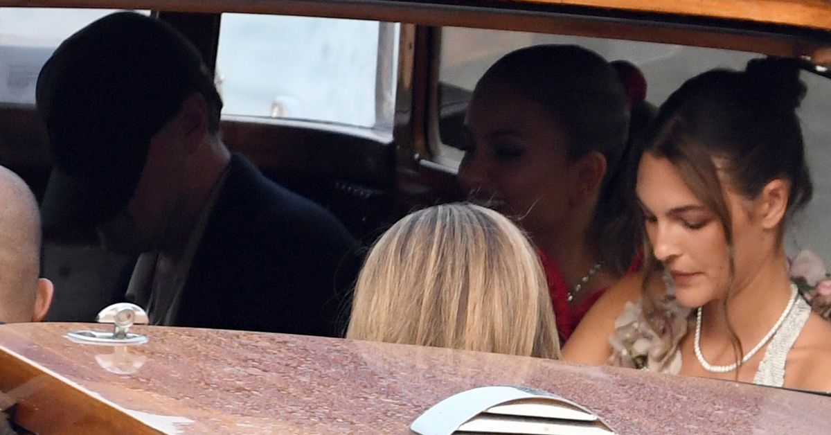 One of Hollywood's most secretive couples arrives for Bezos wedding