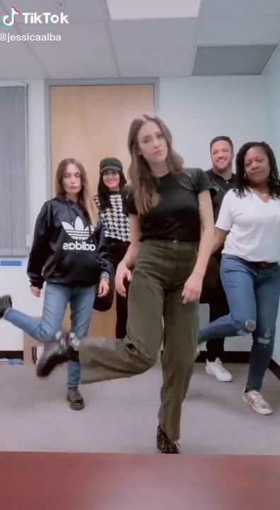 Jessica Alba, TikTok, video