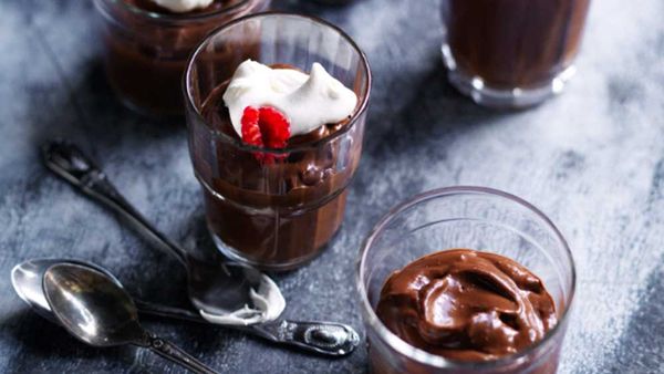 Healthy ten minute chocolate mousse