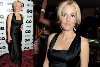 <i>The X Files</i> star Gillian Anderson played it safe in a simple black silk dress.