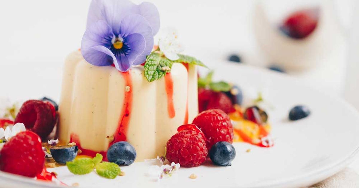 Christmas dessert: Peach panna cotta recipe - 9Kitchen