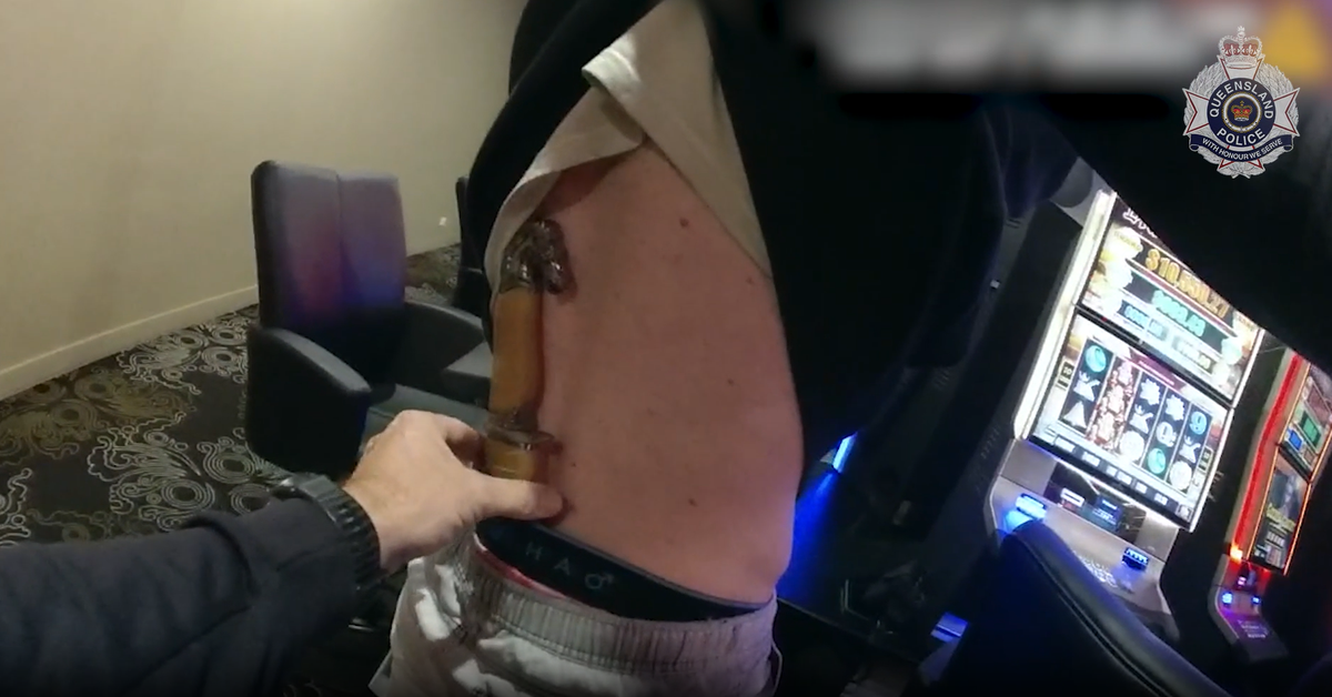 Police pull huge knife out of man's pants in pokies room