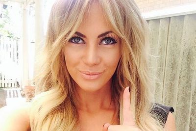 @samantha_jade_music: UP UP UP! It's starting... Post your UP! selfie & #SJUP Love, Sammi X