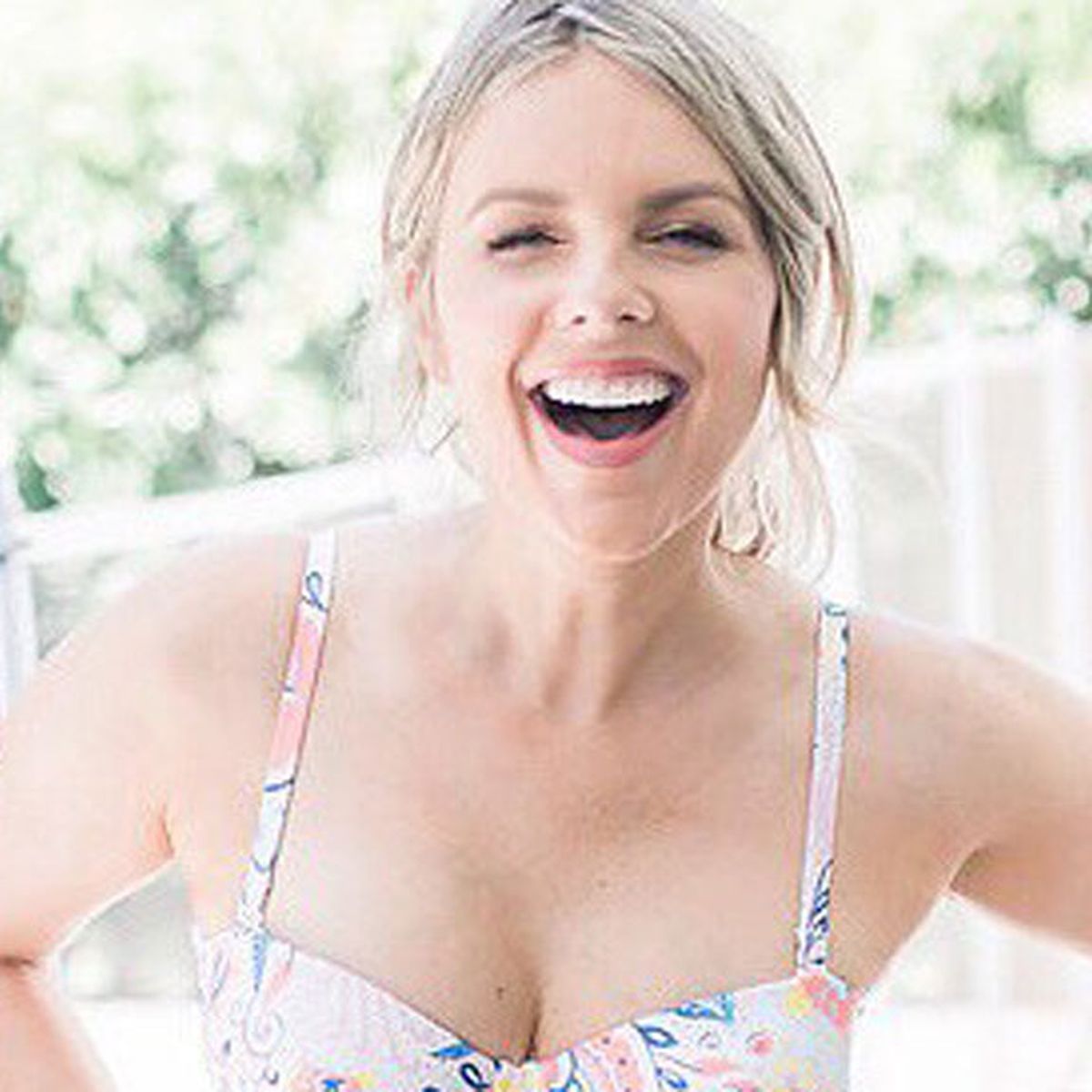 Ali Fedotowsky-Manno Shared Photos of Her Postpartum Body in Her 'Most  Vulnerable Instagram Post Ever
