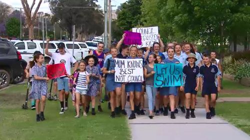 Kids in Scone are protesting rule changes at their local pool.